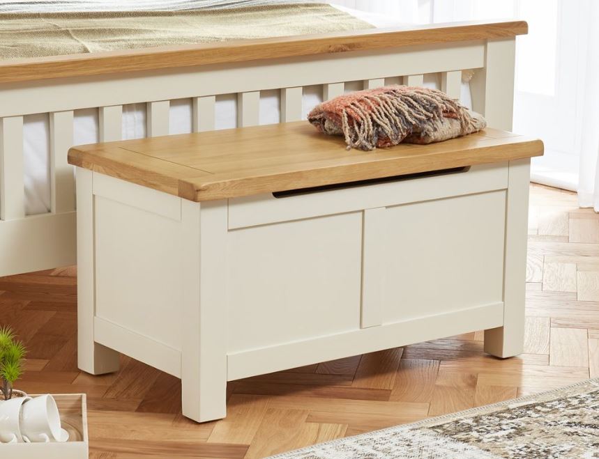 Classic, Chic Bedding Storage: The Cotswold Cream Painted Blanket Box
