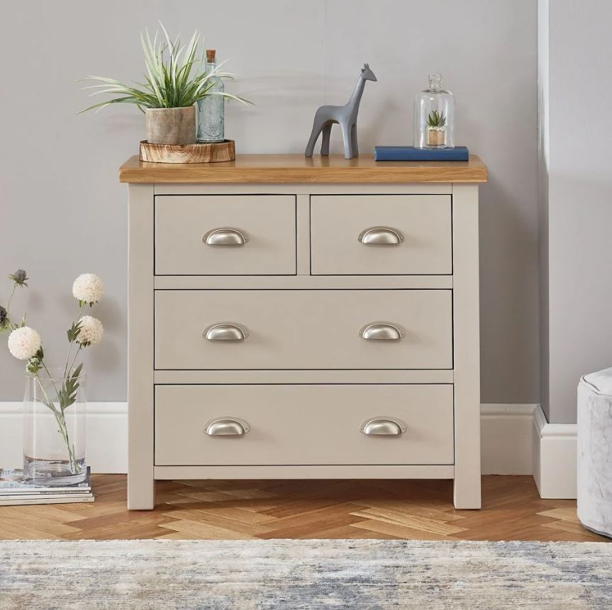 Small but Spacious: Our Cotswold Grey Painted 2 over 2 Drawer Chest