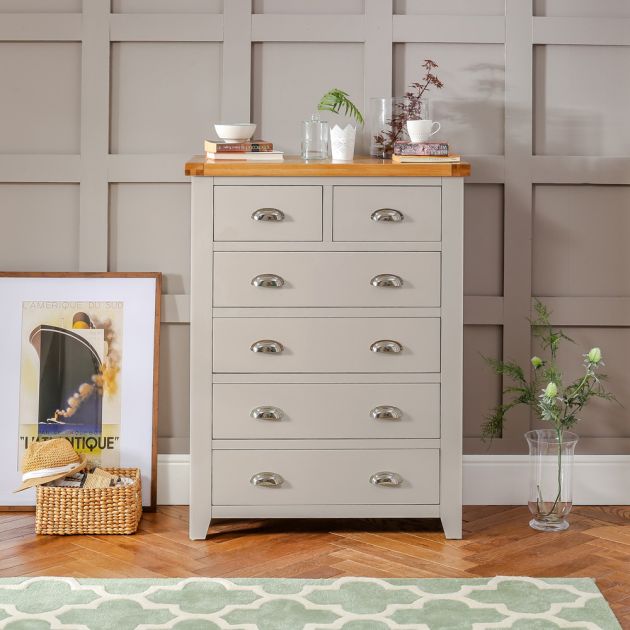 4 Drawer Chest Of Drawers, White Tall Dresser With Silver Handles