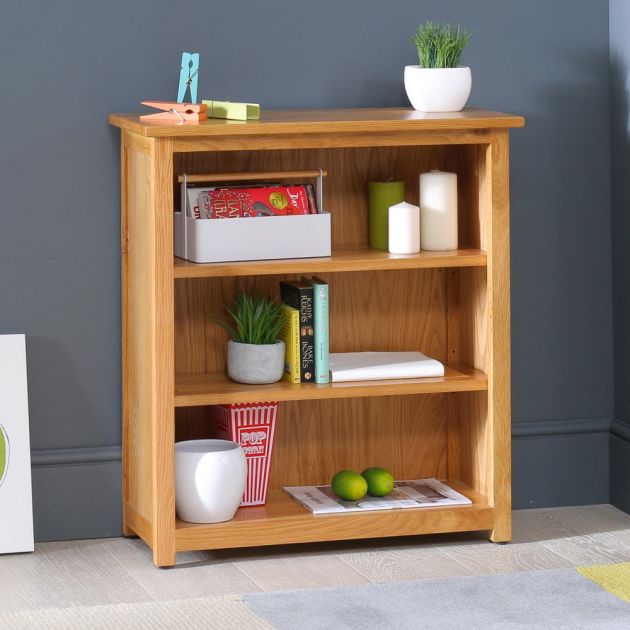 Low Compact Adjustable 3 Shelf Bookcase, Small Oak Bookcase With Adjustable Shelves
