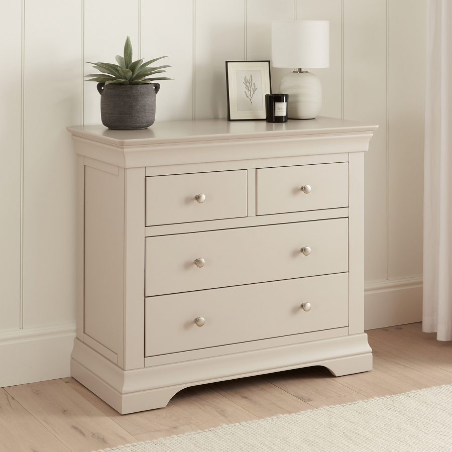 Wilmslow Dove Grey Painted 2 over 2 Drawer Chest