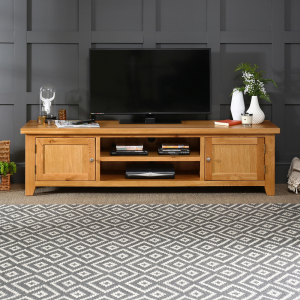 Cheshire Oak Large Widescreen TV Stand Unit - Up to 80" TV Size