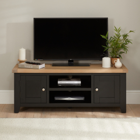 Cheshire Black Painted Oak Medium Widescreen TV Unit – Up to 60” TV Size
