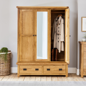 Hereford Rustic Oak 3 Door Triple Wardrobe with Mirror