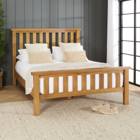 Hereford Rustic Oak 4ft 6in Double Size Bed