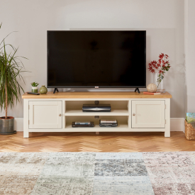 Cotswold Cream Painted Large Widescreen TV Unit – Up to 80” TV Size