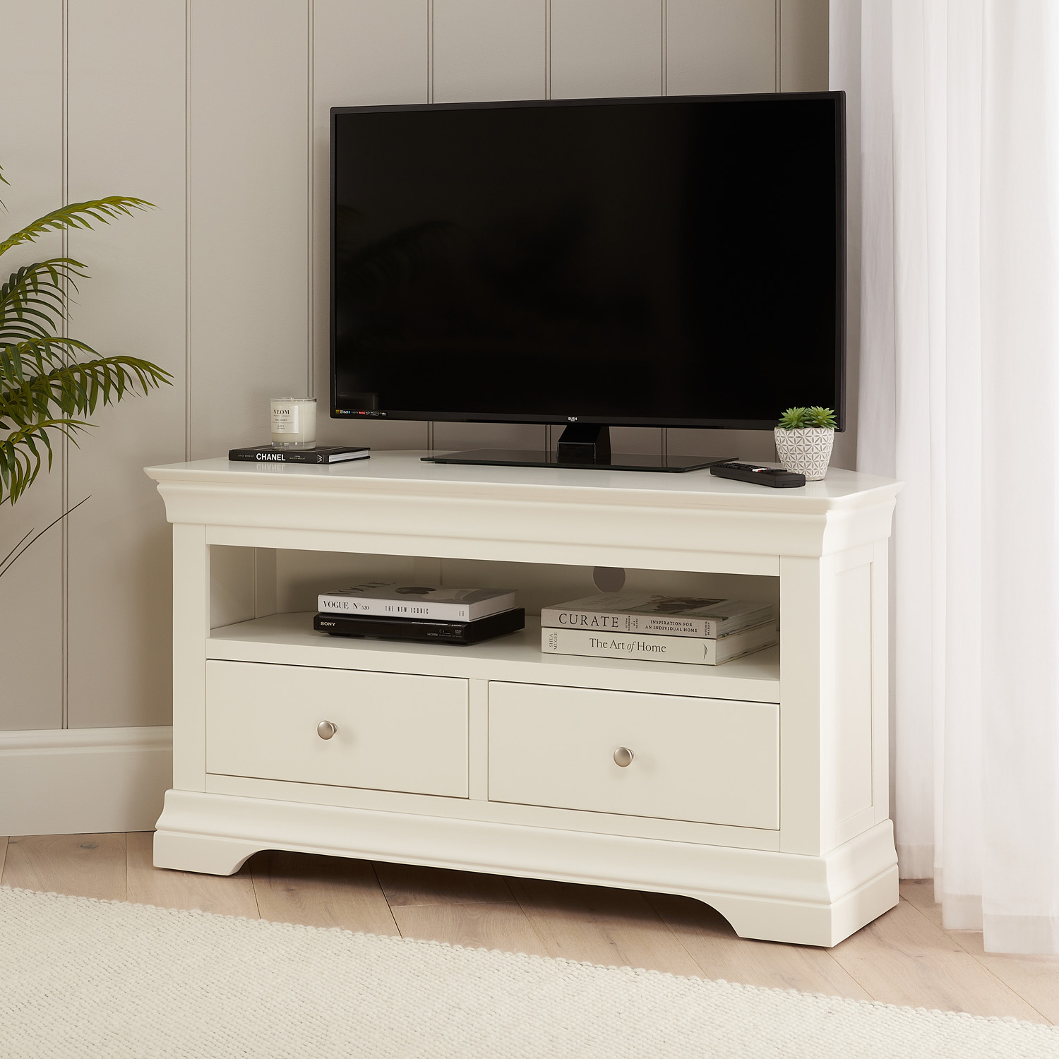 Wilmslow White Painted Corner TV Unit Up to 50